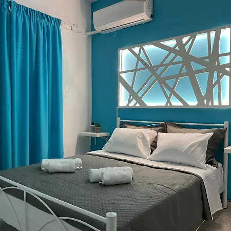 דירות אלכסנדרופולי Snug Shack מראה חיצוני תמונה