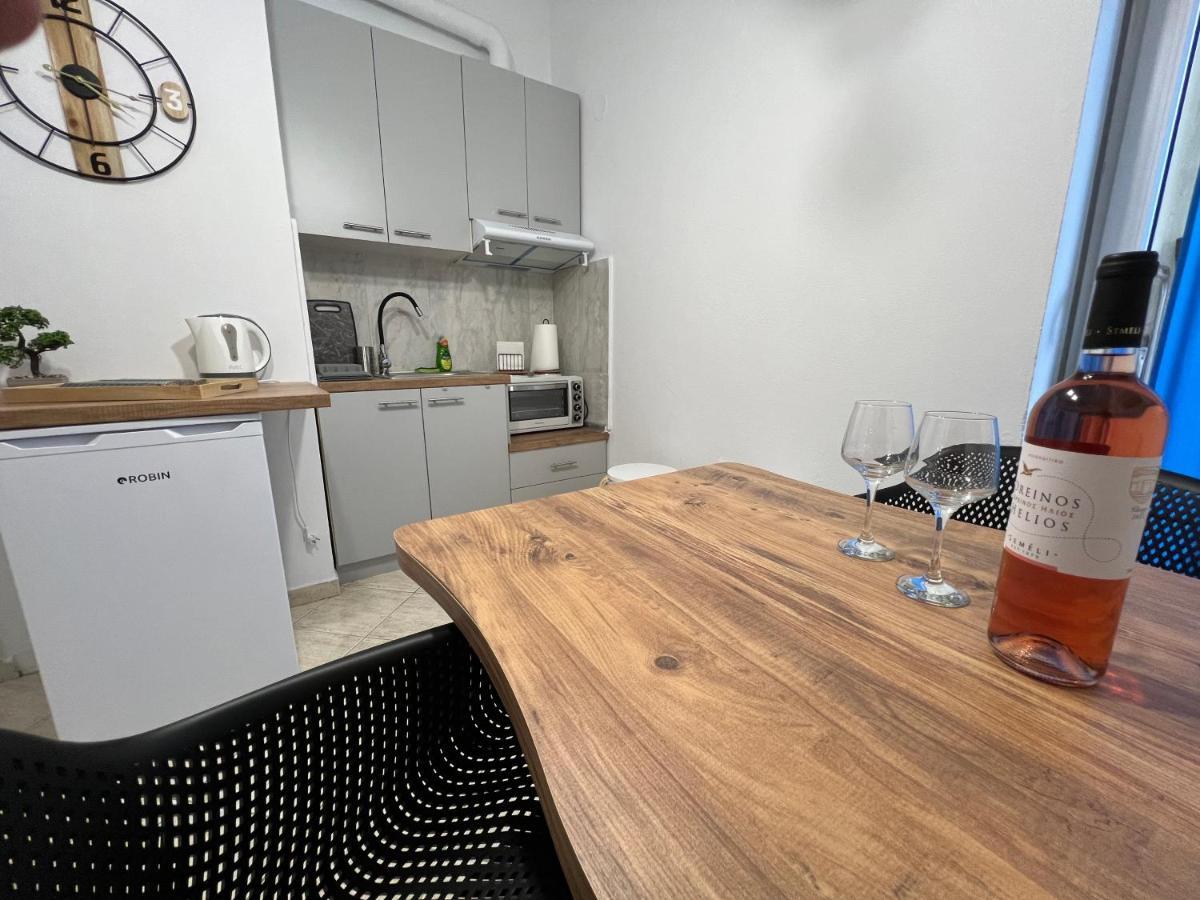 Apartment Snug Shack